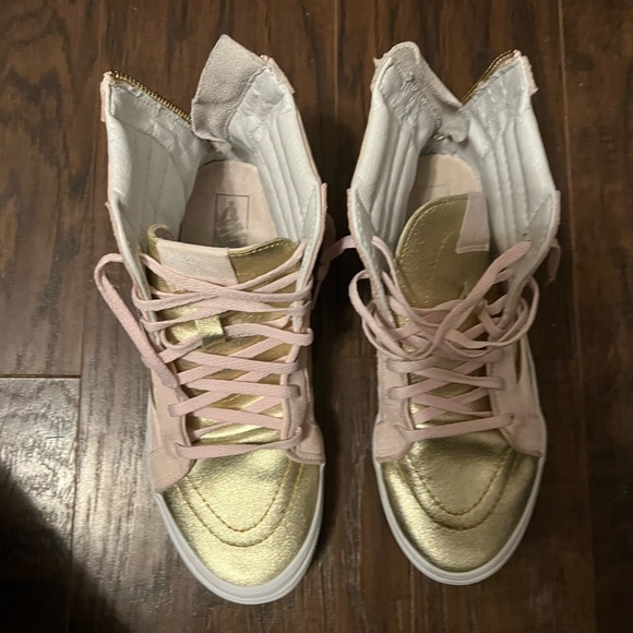 Vans Metallic Toe Sk8-Hi Zip Heavenly Pink & Gold Girls Shoes - Pink - 7 - Picture 2 of 7